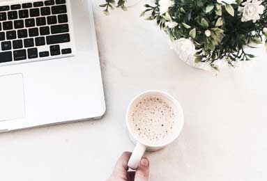 山东威海职业技术学院，顶级身材校花【陈淑芬】，穿开裆黑丝无内赴约，竟被学长下药迷奸，这身材真不是盖的！